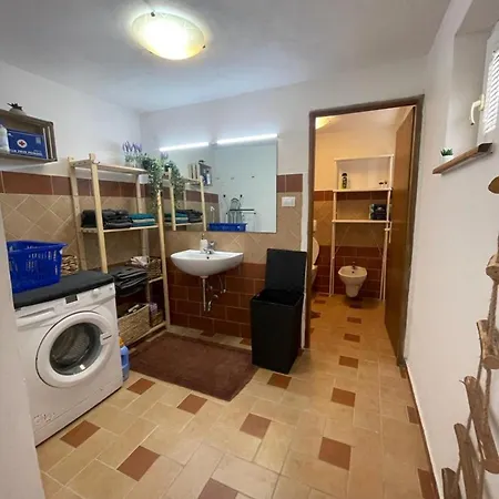 Milka Villa Galižana